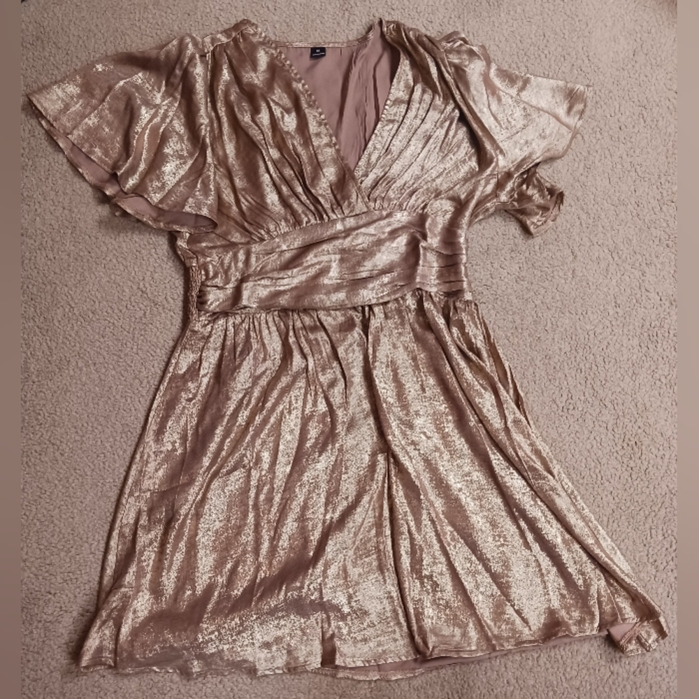 XL NEW, UNWORN, UNUSED Metallic Gold V-Neck Wrap Dress Country Look JUST OPENED